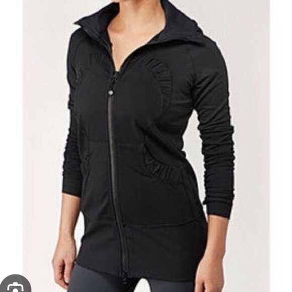 Lululemon Bla k Zip Up Ja ket Size 8 - Picture 1 of 9